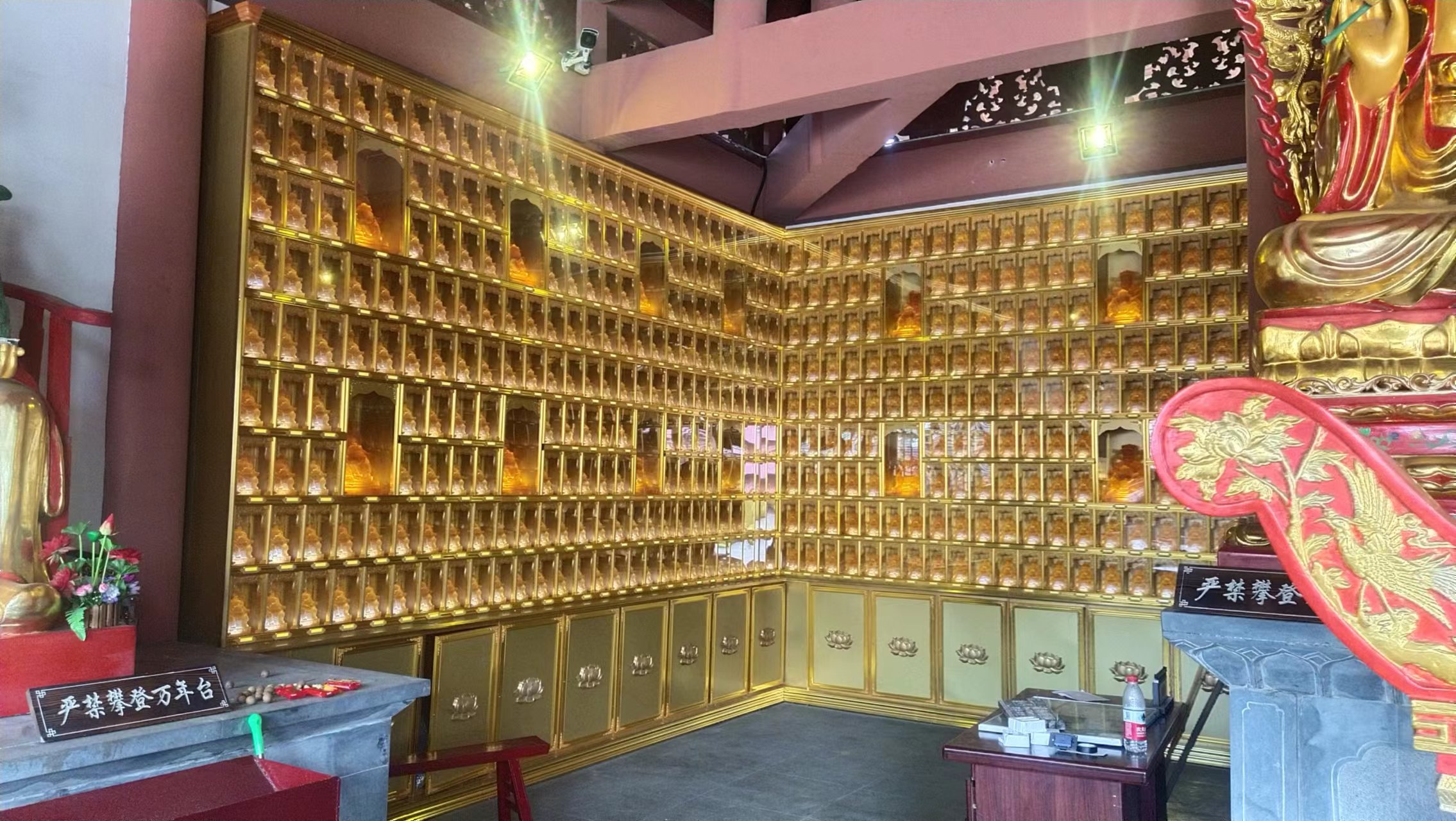 福位架，骨灰存放架，牌位架還有萬佛墻各自是怎么定義的？